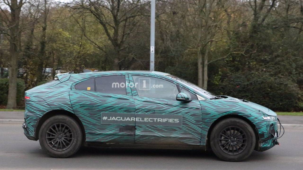Jaguar I-Pace spy photo
