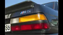 Zeitreise im ersten BMW M5