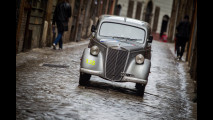 Outside Mille Miglia, Kasia Smutniak su Lancia Ardea