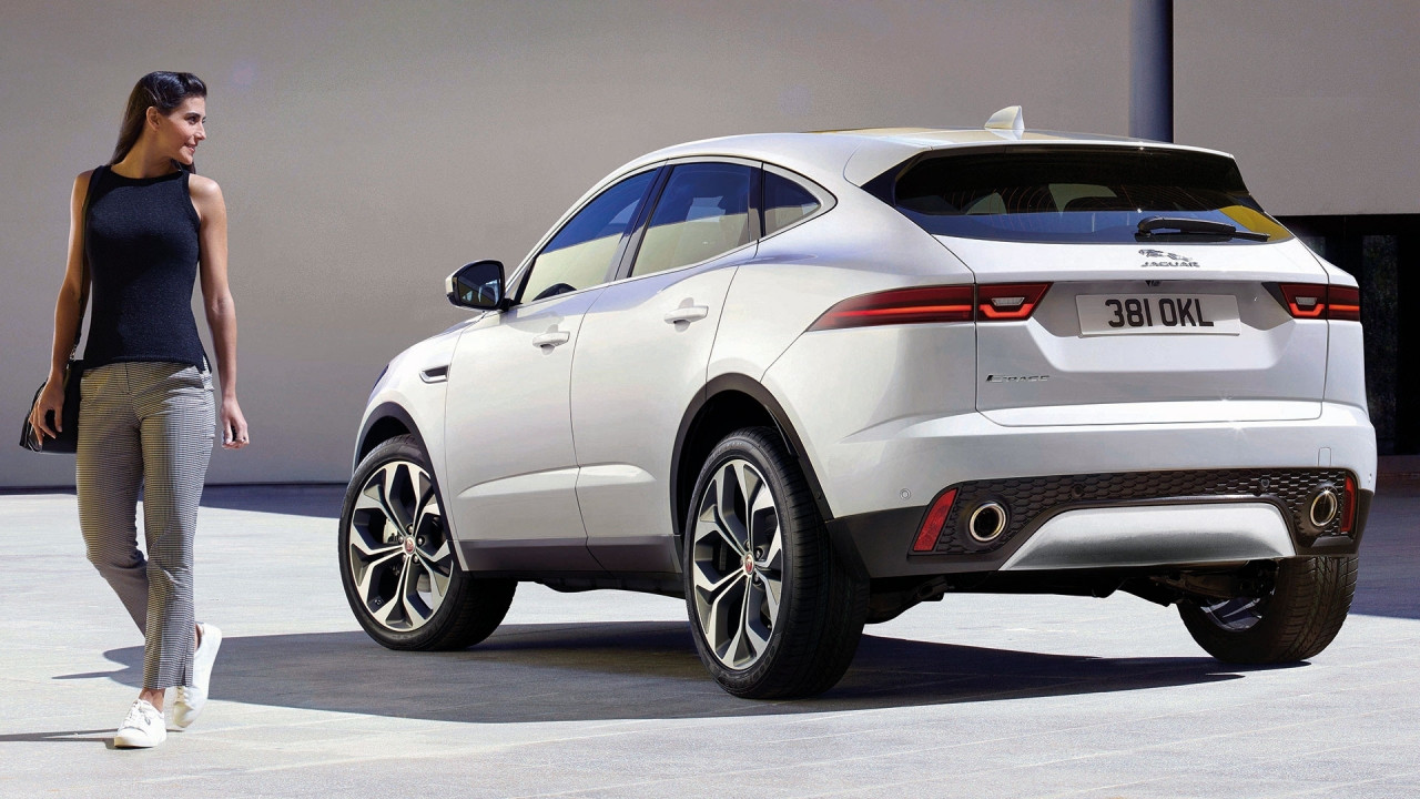 [Copertina] - Quanto costa la Jaguar E-Pace