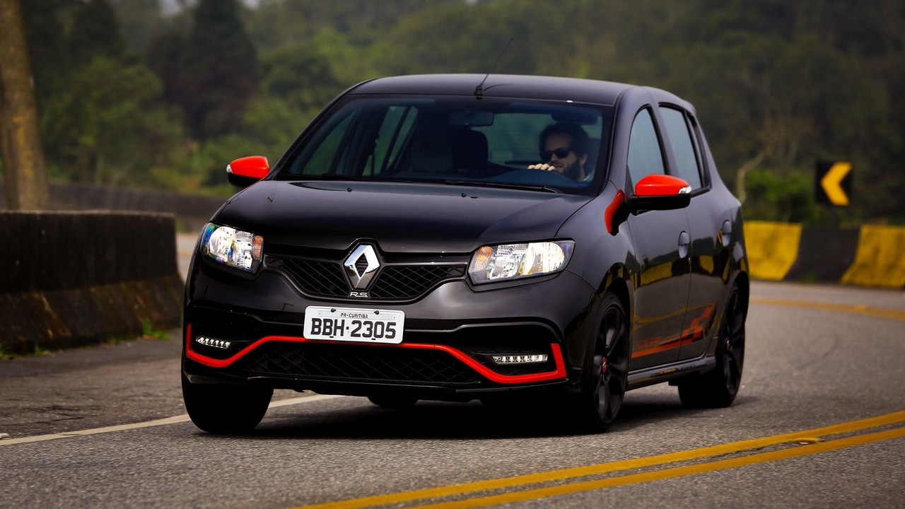 Comparativo Fiat Argo HGT x Renault Sandero RS