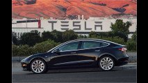 Das erste Auto geht an Elon Musk persönlich