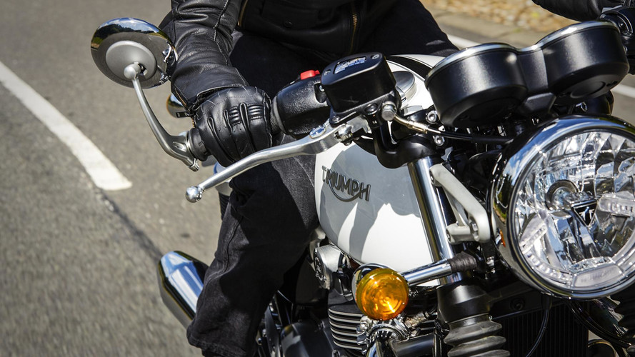 Thruxtonizate