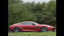 Aston Martin Vanquish: nuove foto