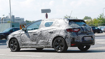 2016 Renault Megane spy photo