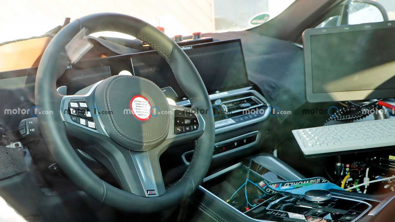 BMW X6 restyling, le foto spia
