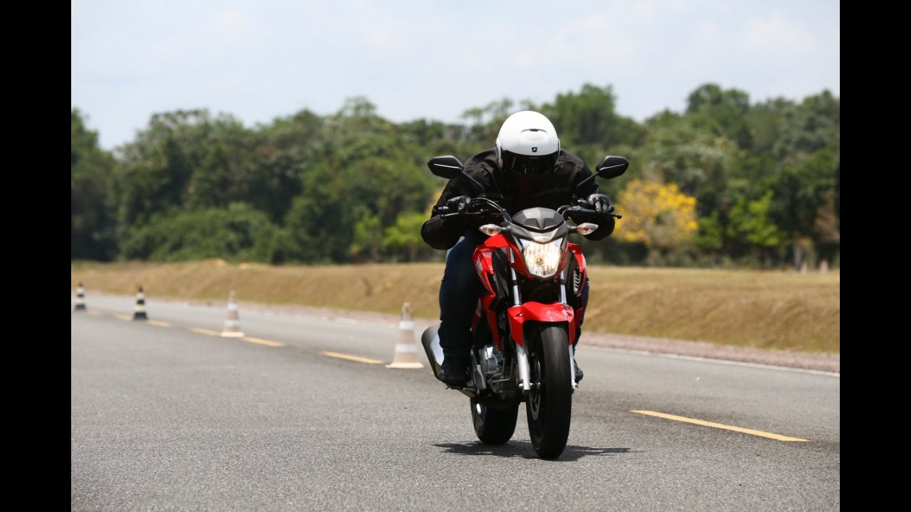 Volta Rápida: nova Honda CB 250 Twister substitui a CB 300R sem deixar saudades