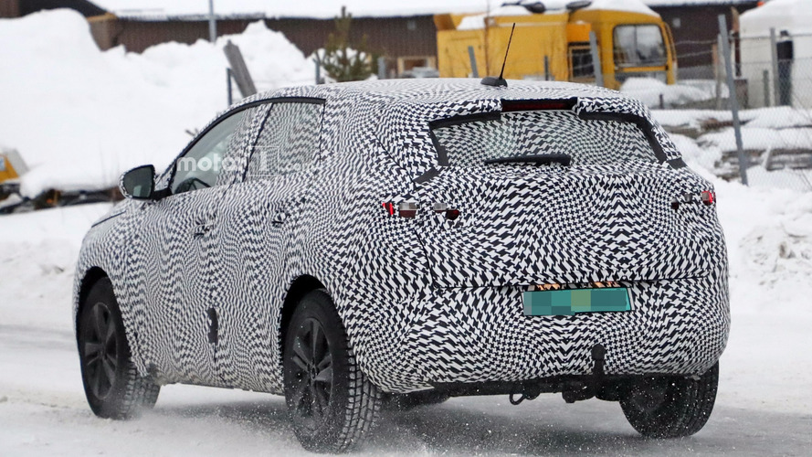 2017 Opel Grandland X spy photo