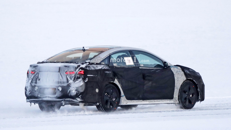 Makyajlı 2018 Hyundai Sonata casus fotoğrafları