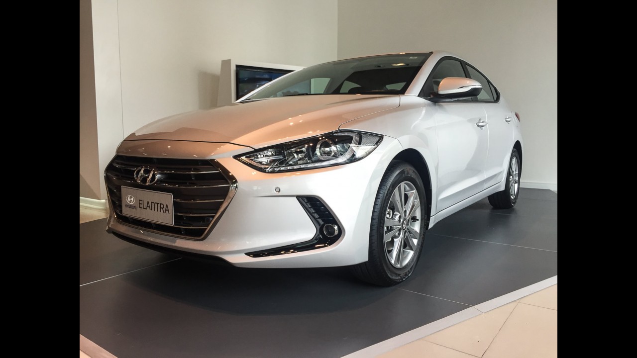 Semana CARPLACE: Novos Elantra e Vitara no Brasil, Civic manual, CR-V turbo e mais!