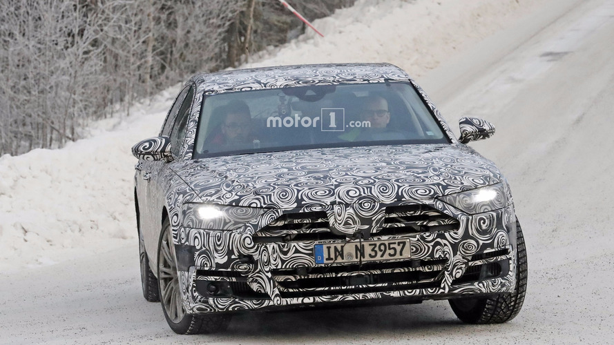 2018 Audi A8 casus fotoğrafları
