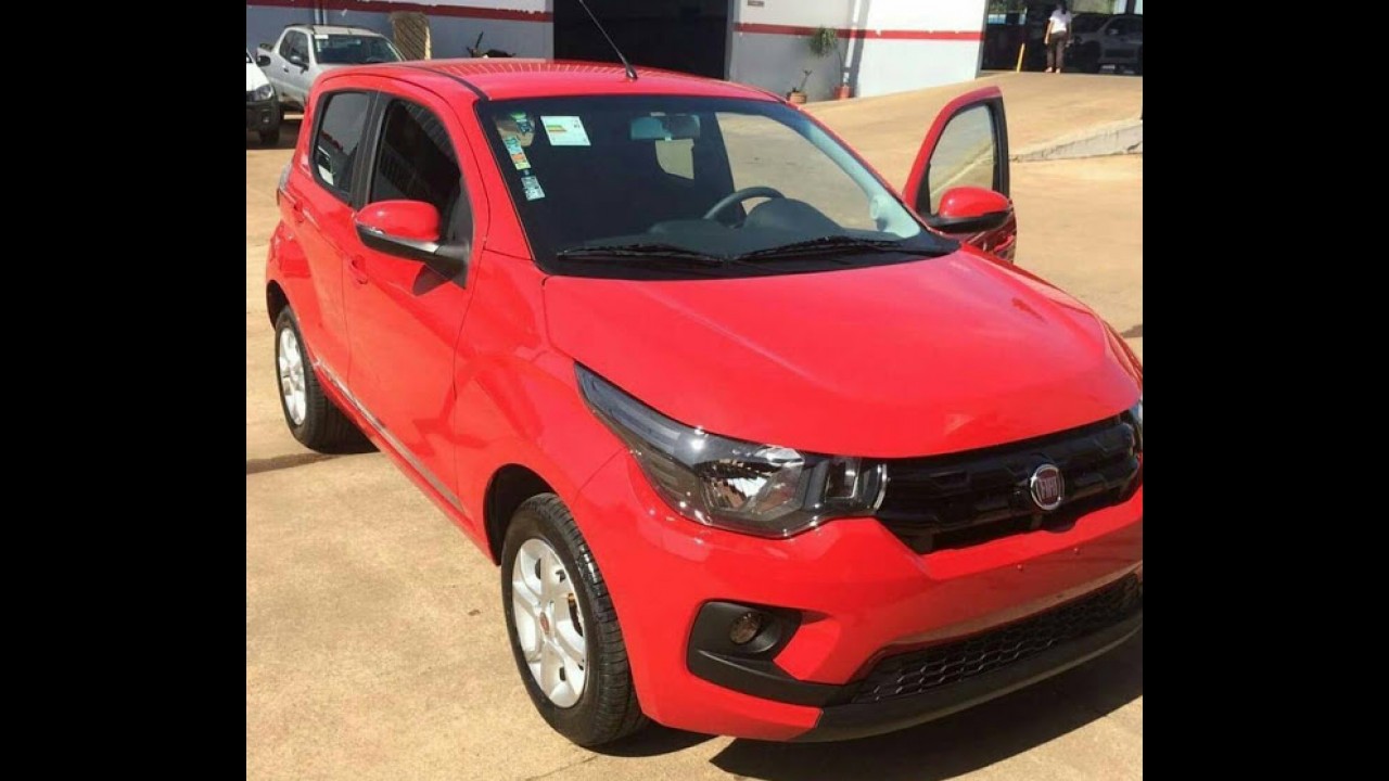 Flagra pré-estreia: compare as diferenças entre o Fiat Mobi Easy e o Way