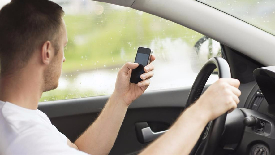 Téléphone au volant