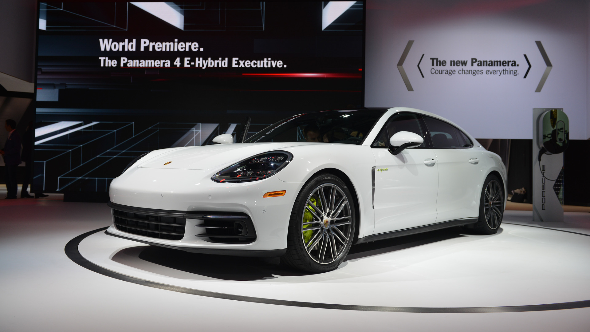 Porsche Panamera 4 E Hybrid Executive Lwb Wants To Do It All