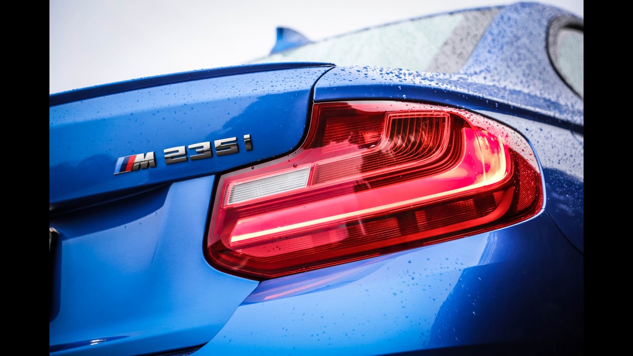 Cupês de sangue azul: novo Audi TT encara BMW M235i