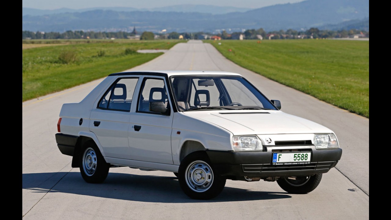 Quase comprada pela Renault, Skoda chega a 25 anos nas mãos da Volkswagen