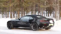 2018 Aston Martin DB11 Volante casus fotoğrafları