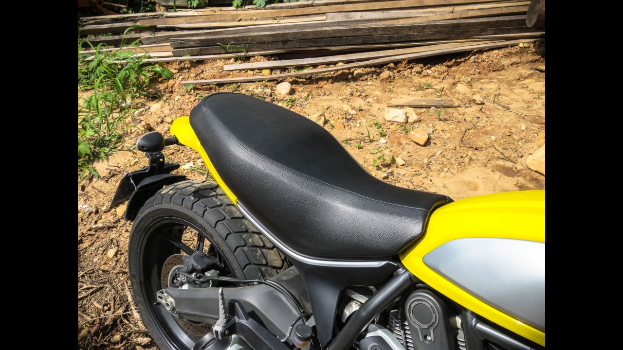 Teste: Ducati Scrambler é o MINI Cooper das motos - no estilo e na diversão!