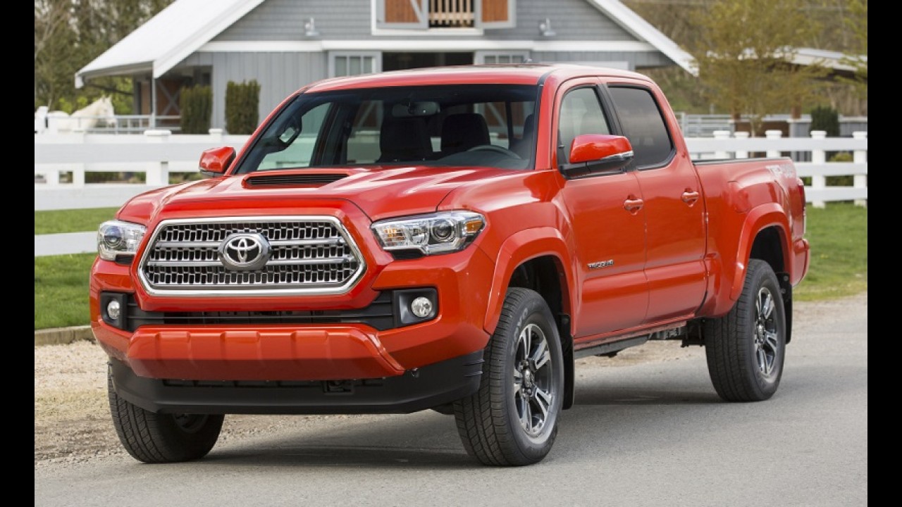 Na contramão da tendência, Toyota ignora Apple CarPlay e Android Auto