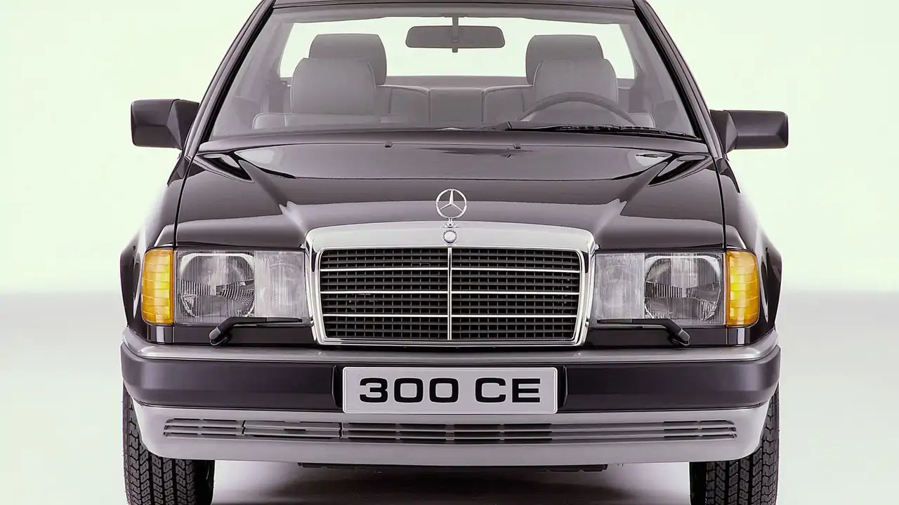 Mercedes C 124 Series Celebrates 30th Anniversary