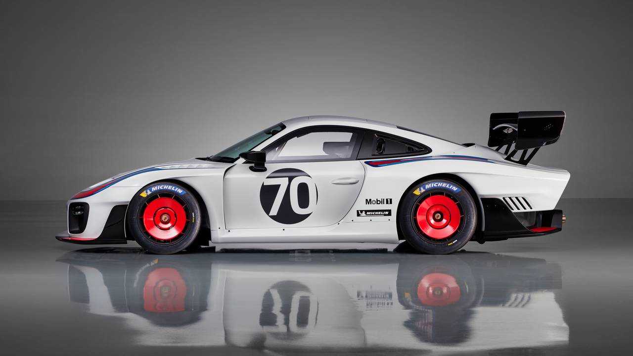 Porsche 935