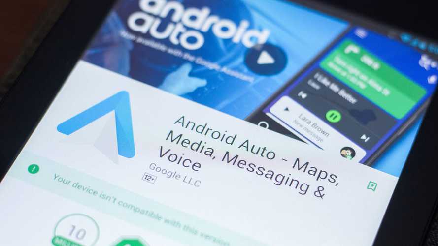Android Auto mobile app on the display of tablet PC