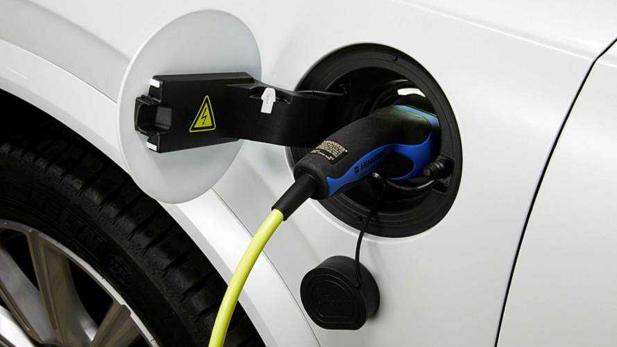 Volvo XC90 charger plug
