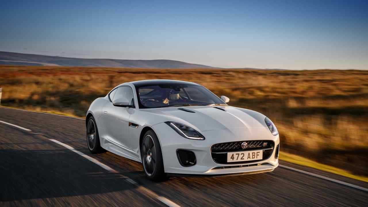 Jaguar F-Type Chequered Flag