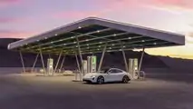 Porsche Taycan omaggia la DeLorean nel 