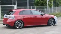 Photo espion lifting du visage Mercedes-AMG A35