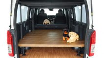 Toyota HiAce Dog Van Full Platform