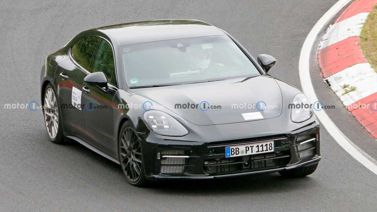Porsche Panamera Turbo GT, le foto spia