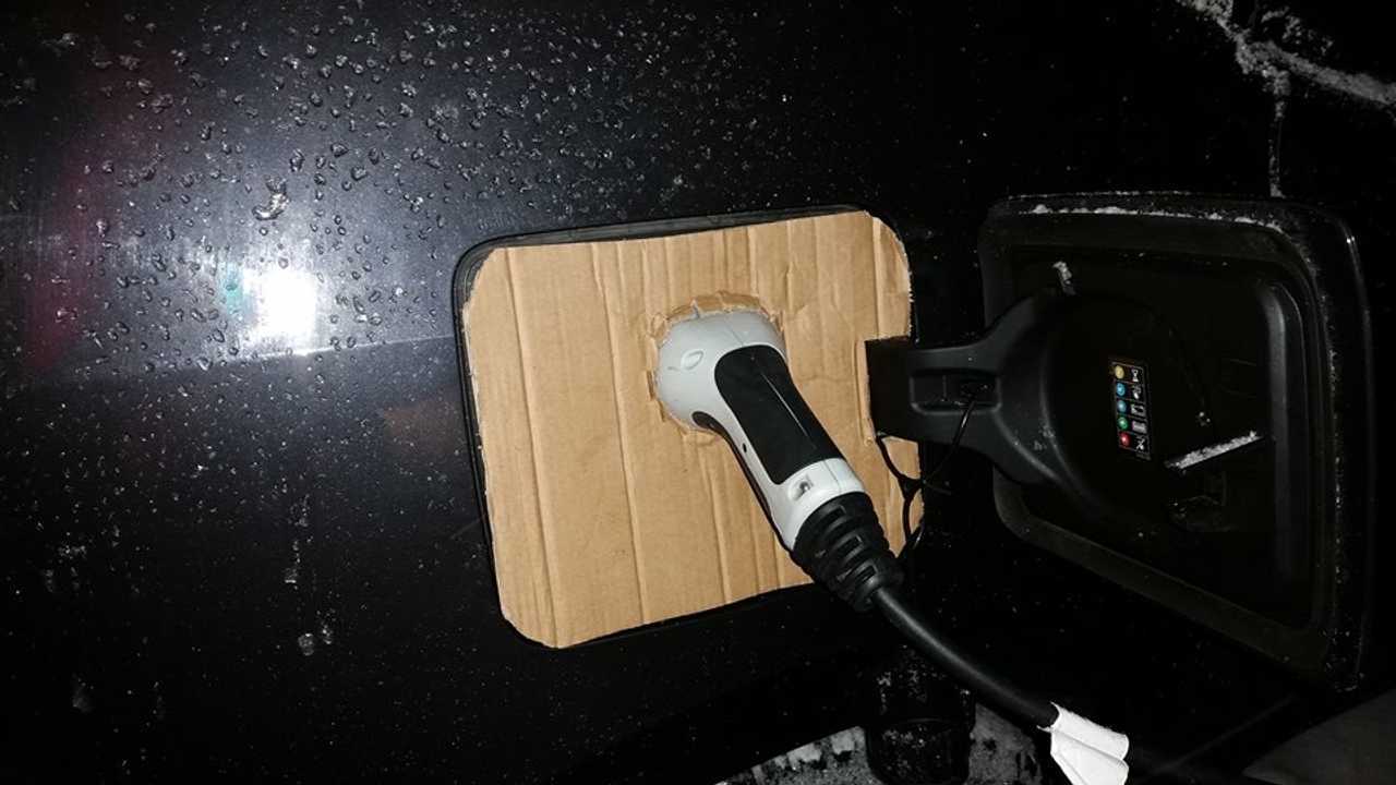 A few people have used the cardboard technique as their solution. Photo credit: Are Stig Larsen