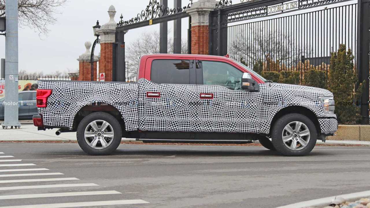 Ford F-150 mit Elektroantrieb als Erlkönig (2019)