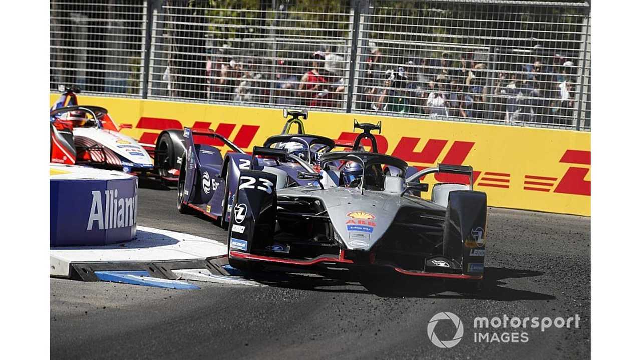 Buemi Blames Software Glitch For Formula E Crash