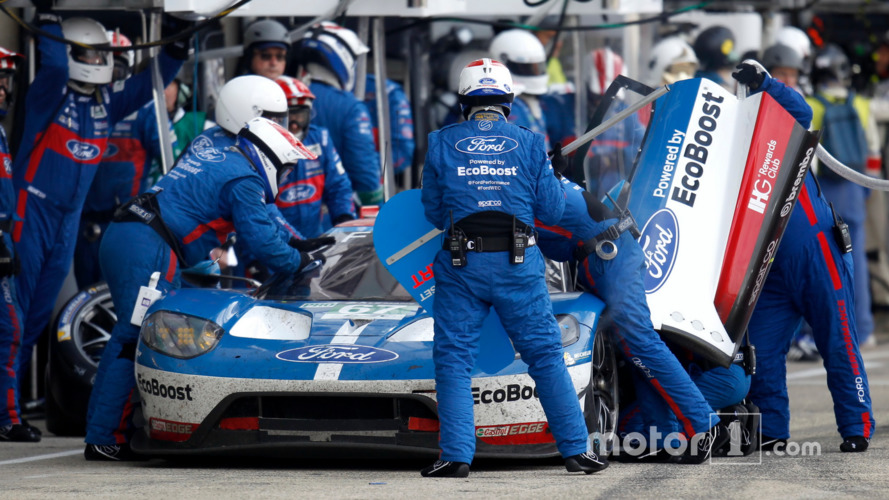 #68 Ford Chip Ganassi Racing Ford GT- Joey Hand, Dirk Müller, Sébastien Bourdais