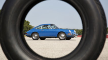 Porsche creates old-look, modern tires for its classics
