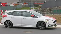 Ford Focus ST Plus spy photo