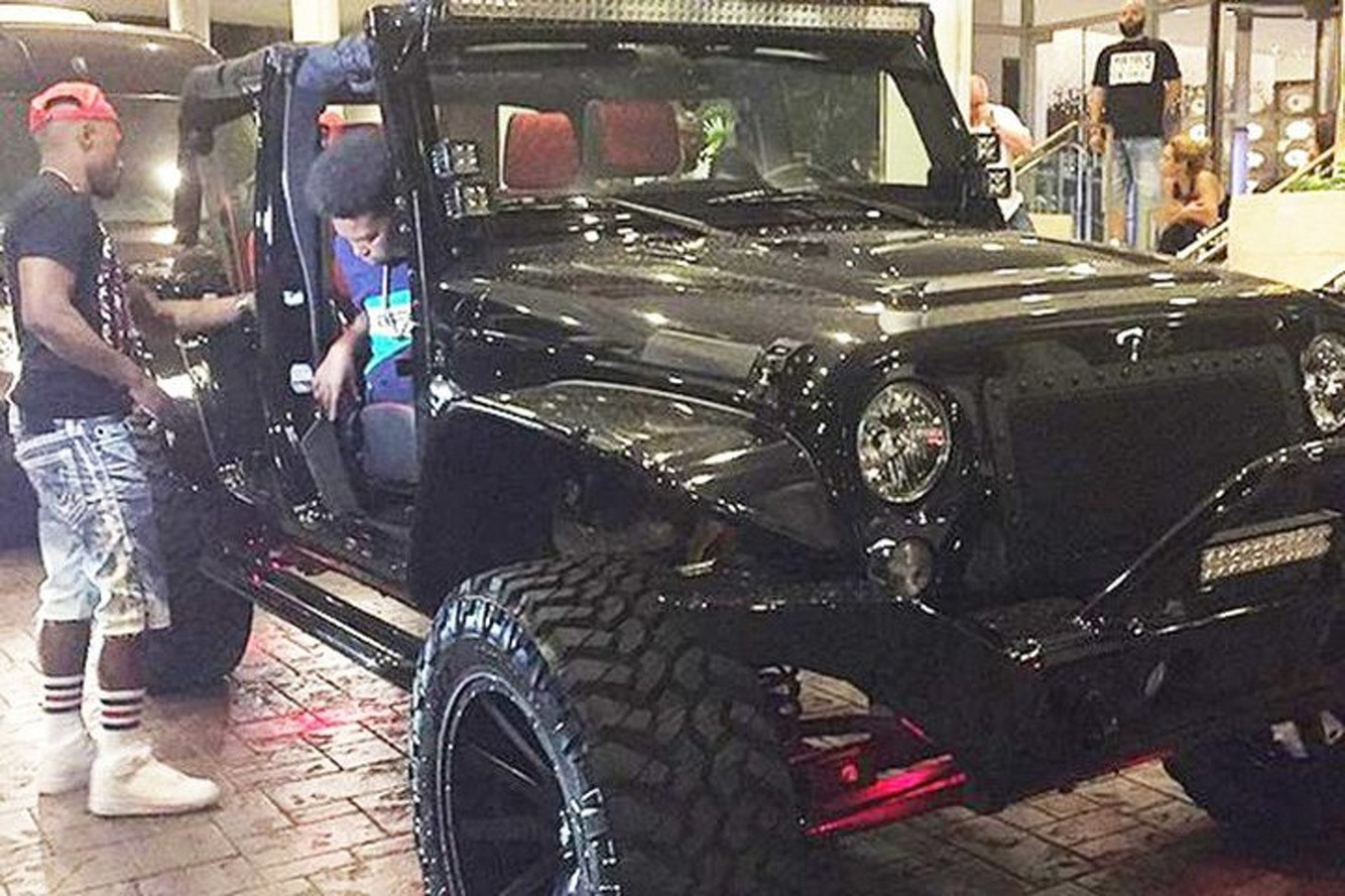 Floyd Mayweather's FireDamaged Jeep Wrangler to Be Replaced