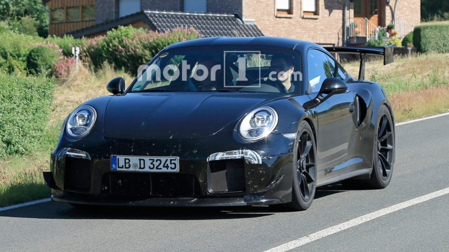 Porsche 911 GT2 Spy Pics