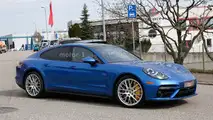 2017 Porsche Panamera spy photo