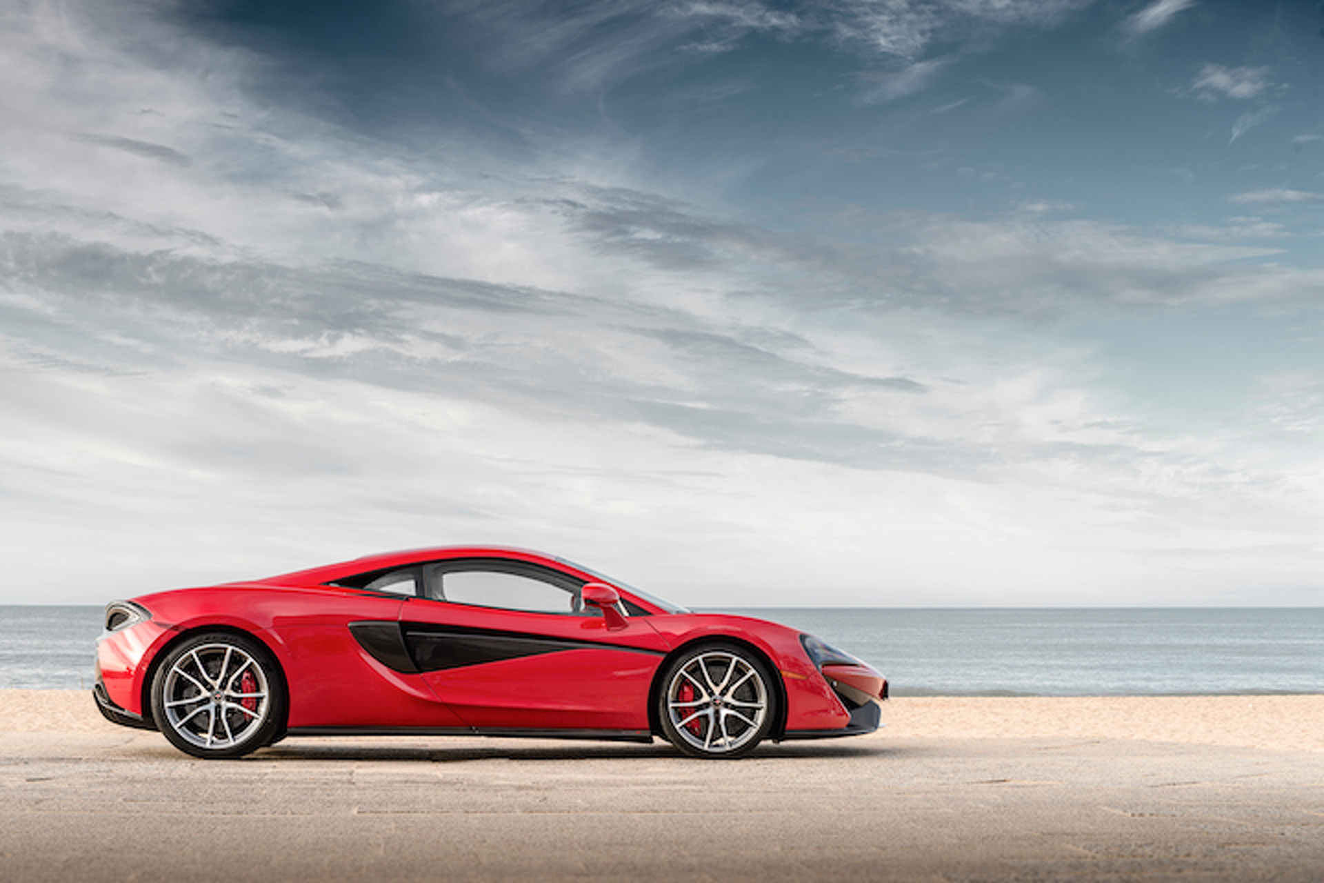 McLaren Delivered a Record Number of Supercars in 2015