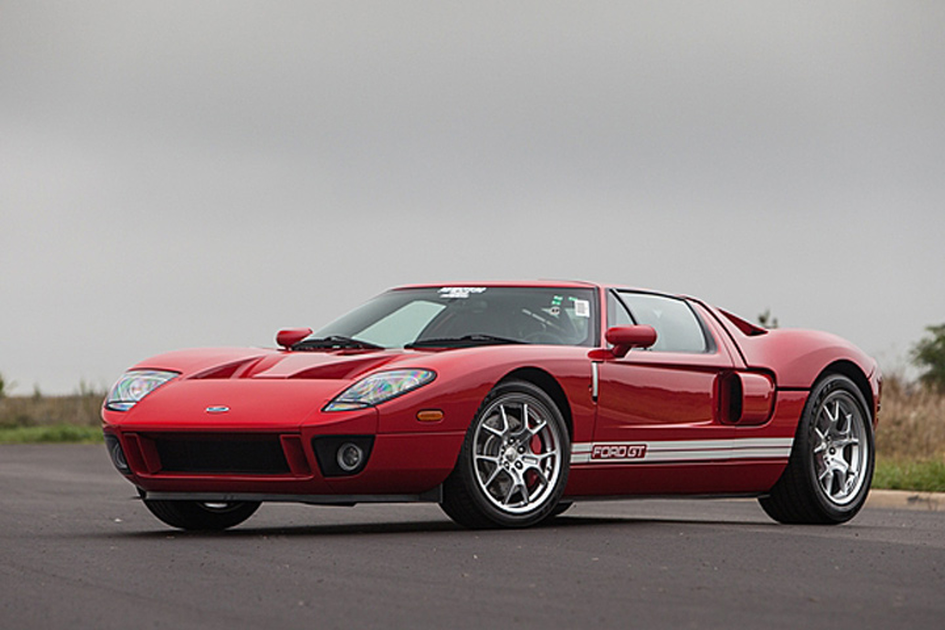 Rare Pair of Ford GTs Sell for $635K