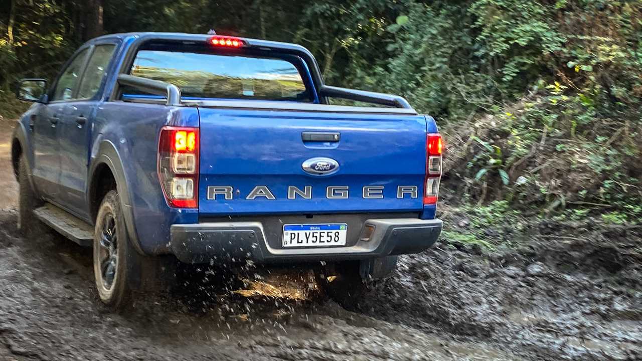 Comparativo: Ford Ranger Storm x Nissan Frontier Attack