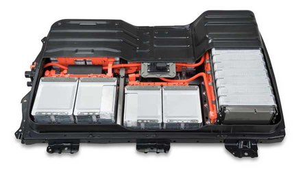 nissan batarei elektrokara leaf na 10 12 let perezhivut svoi avtomobili