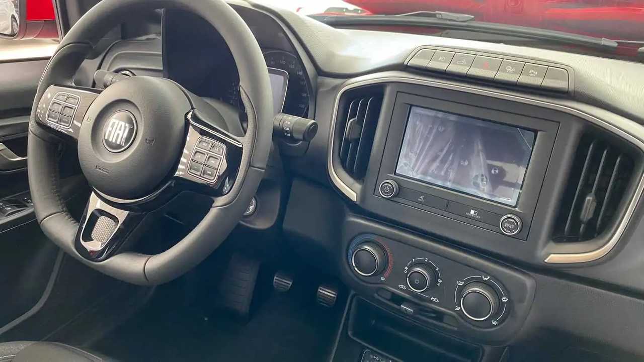 Fiat Strada Volcano 2021 (na loja)
