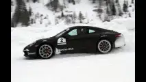 Porsche 911 alla Porsche Sport Driving School Ice 2012
