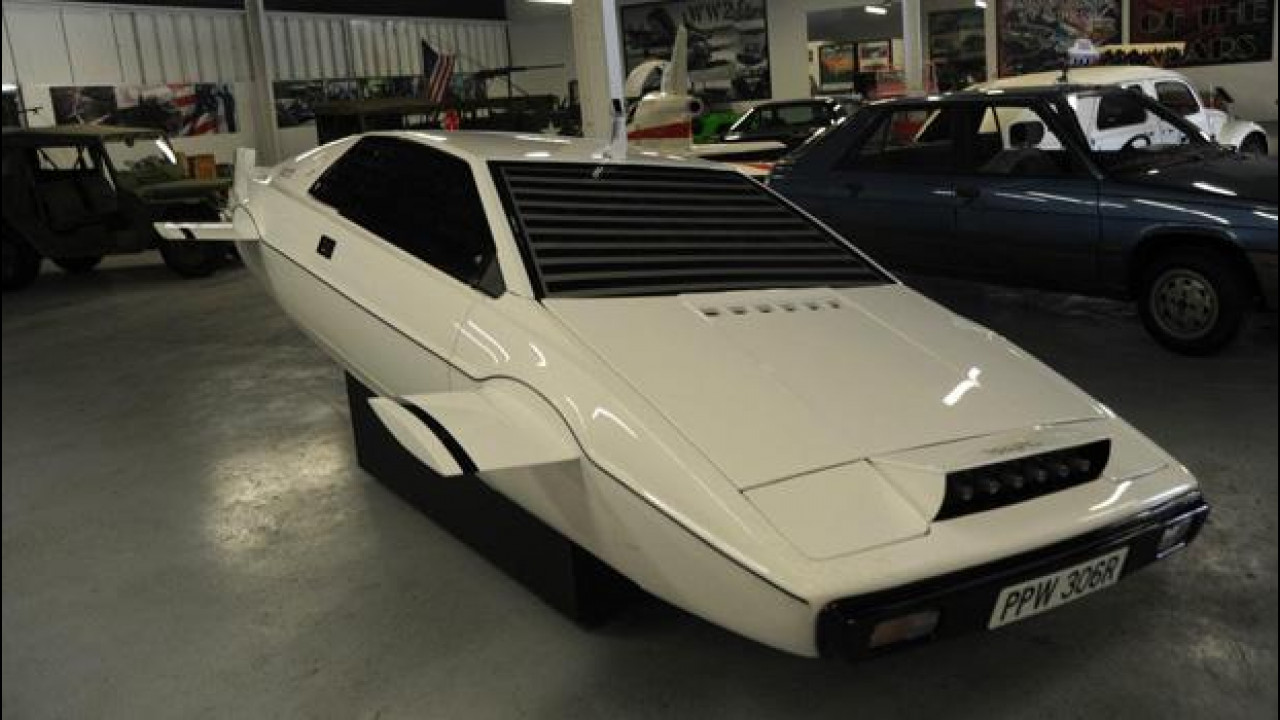 [Copertina] - L'originale Lotus Esprit S1 di 007 è in vendita