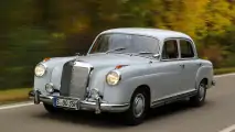 Zeitreise: Unterwegs im Mercedes 220 von 1955