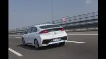 Hyundai Ioniq, pochi optional e tanto di serie
